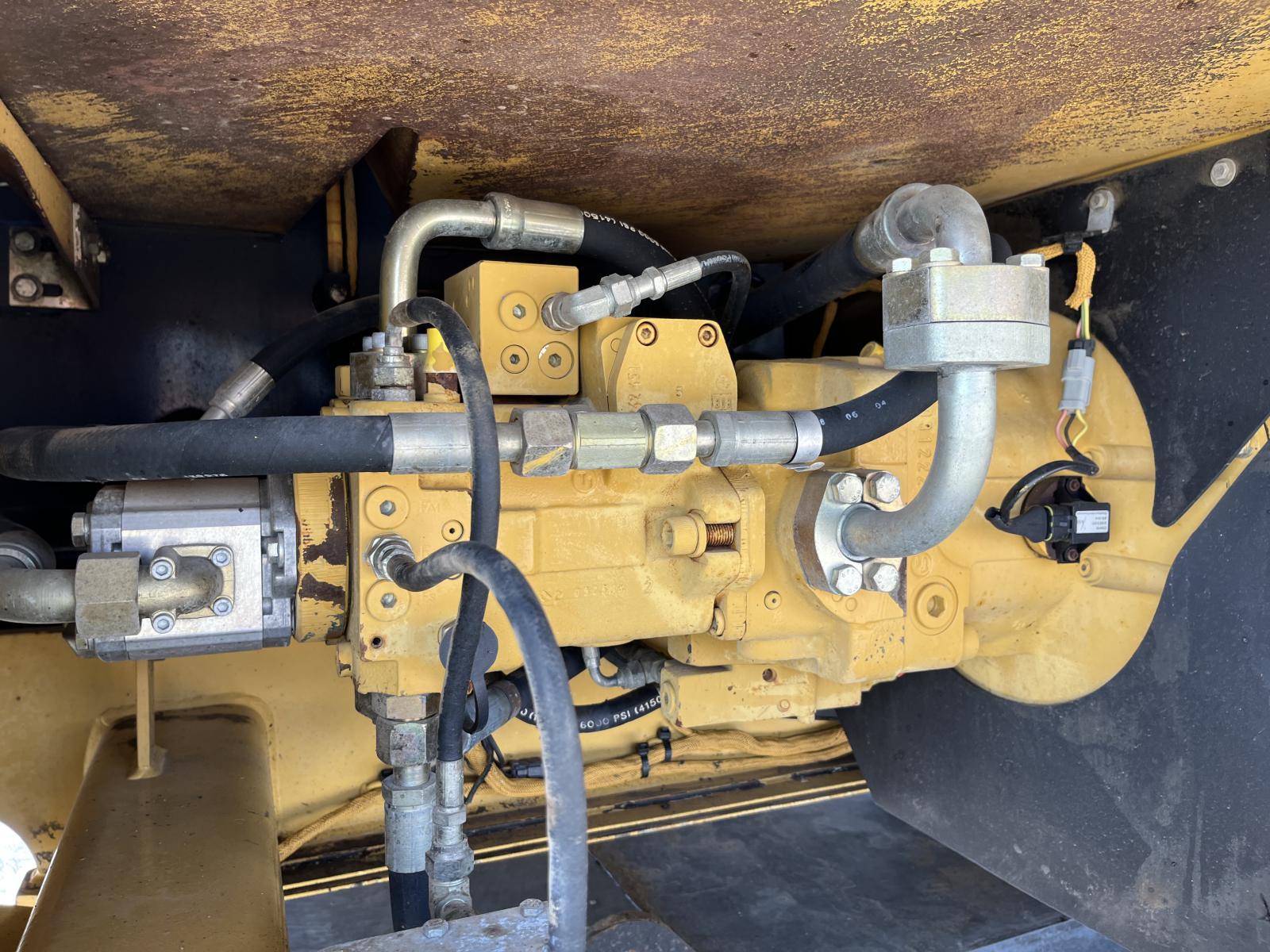 ./imagenes/INVOICE/2019/18125/CAT M318C (9).JPG